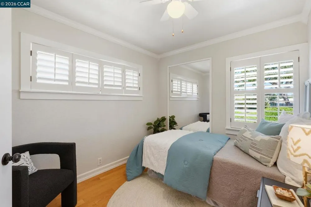 210 Vista Way Martinez, CA 94553