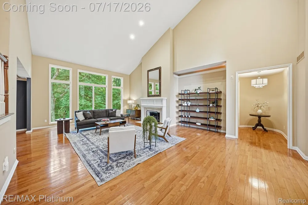 5458 Lake Ridge Drive Genoa Township, MI 48116