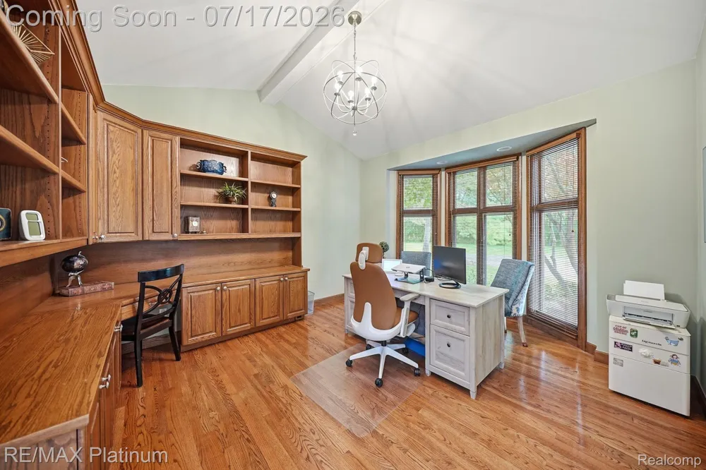 5458 Lake Ridge Drive Genoa Township, MI 48116