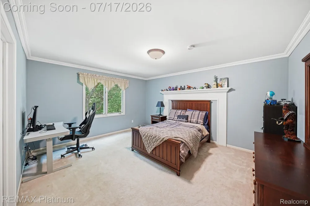 5458 Lake Ridge Drive Genoa Township, MI 48116