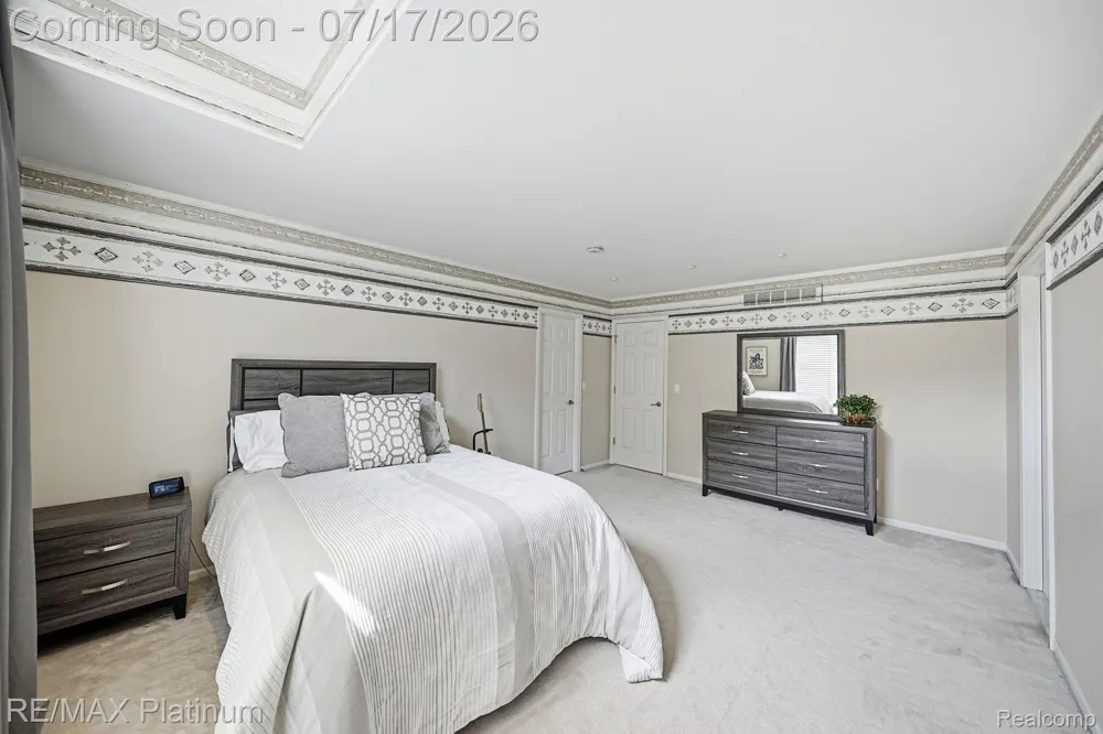 5458 Lake Ridge Drive Genoa Township, MI 48116