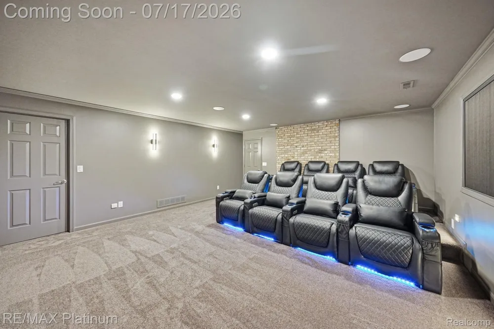 5458 Lake Ridge Drive Genoa Township, MI 48116