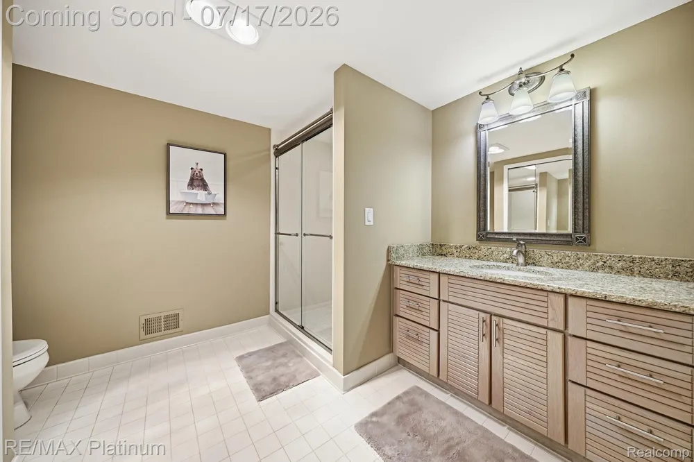 5458 Lake Ridge Drive Genoa Township, MI 48116
