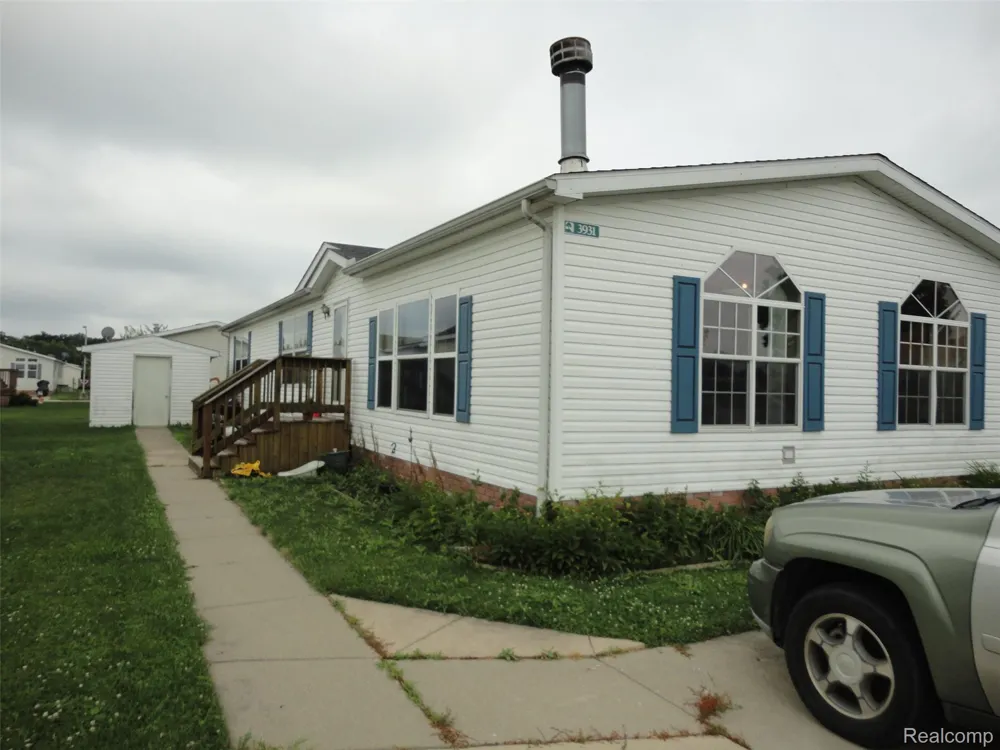 3931 Megans Ridge Raisinville Township, MI 48161