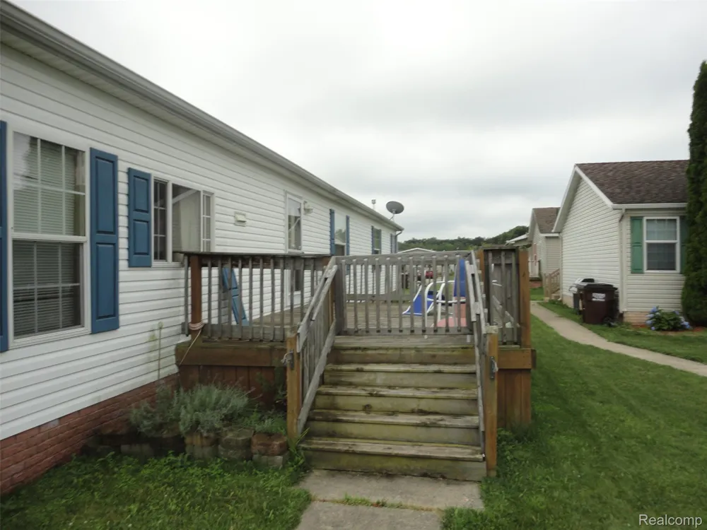 3931 Megans Ridge Raisinville Township, MI 48161