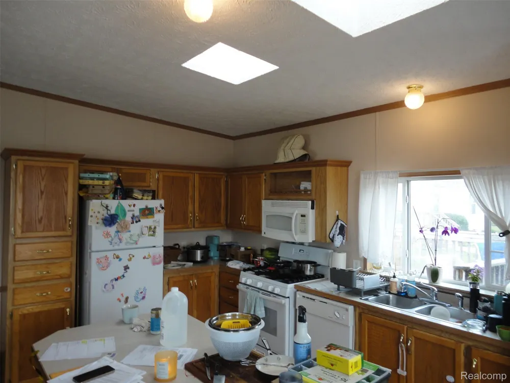 3931 Megans Ridge Raisinville Township, MI 48161
