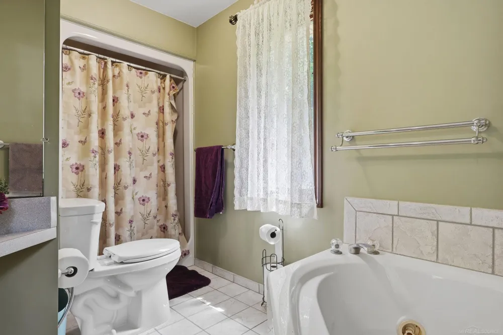3867 Nutcracker Court Addison Township, MI 48370