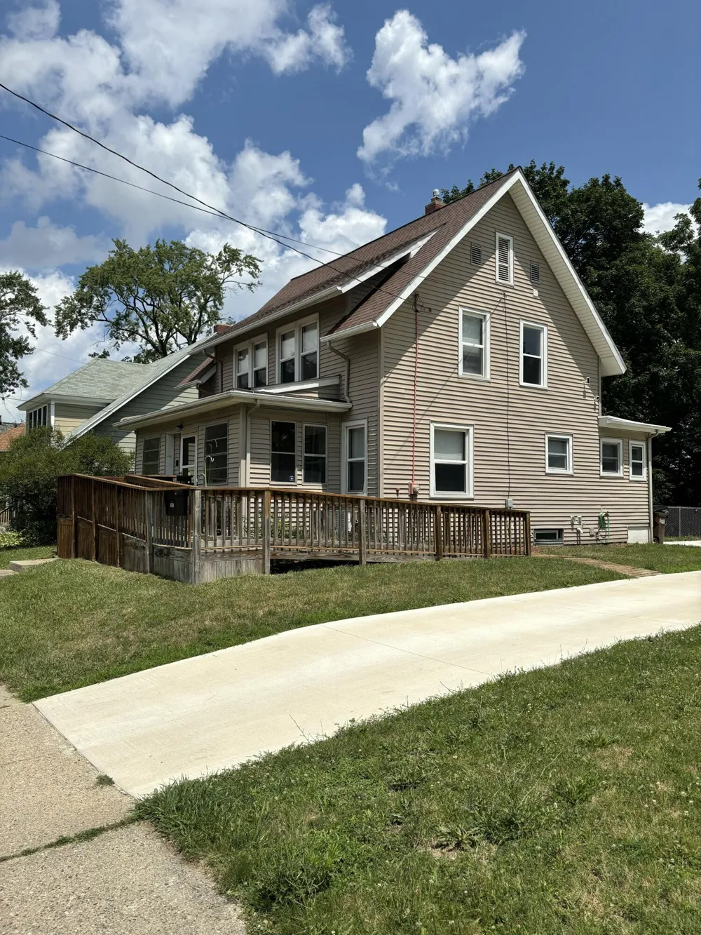 1021 Carl Breeding Way Jackson City, MI 49203
