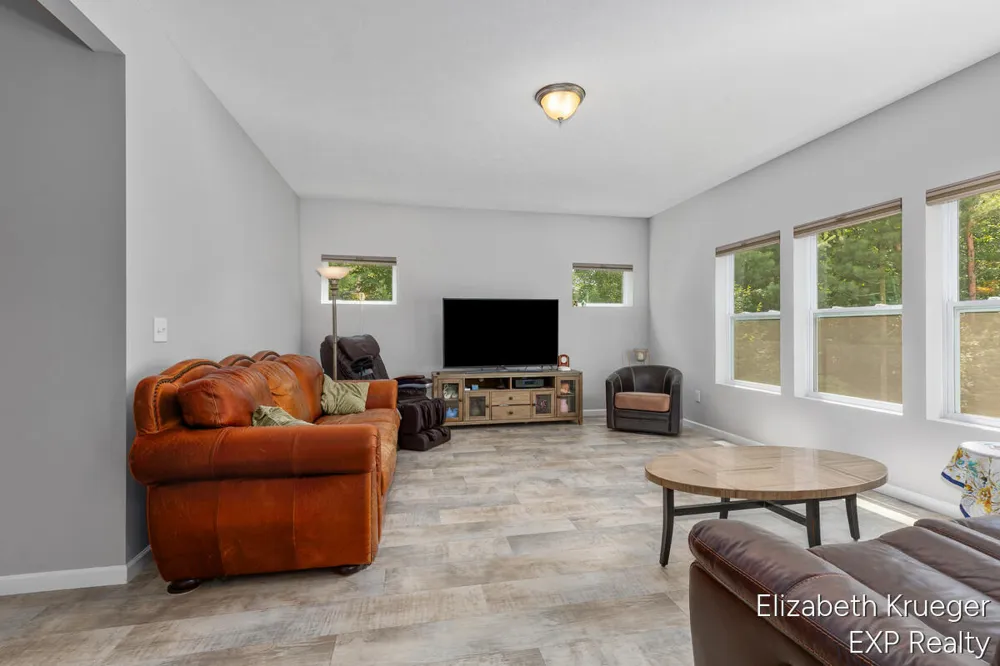 5951 S Sheridan Drive Fruitport Charter Township, MI 49444