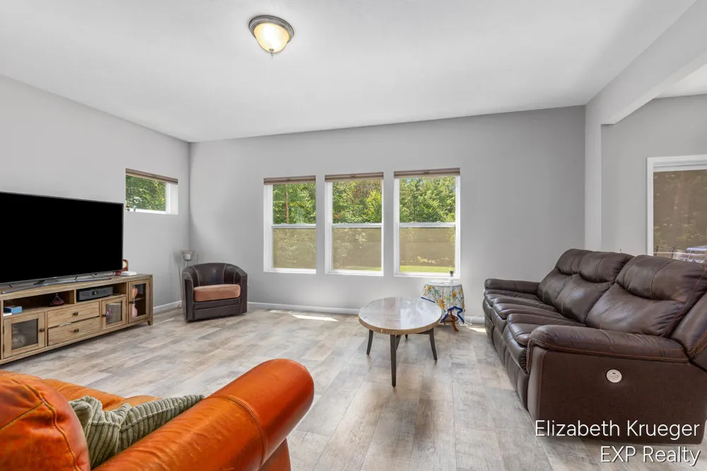 5951 S Sheridan Drive Fruitport Charter Township, MI 49444