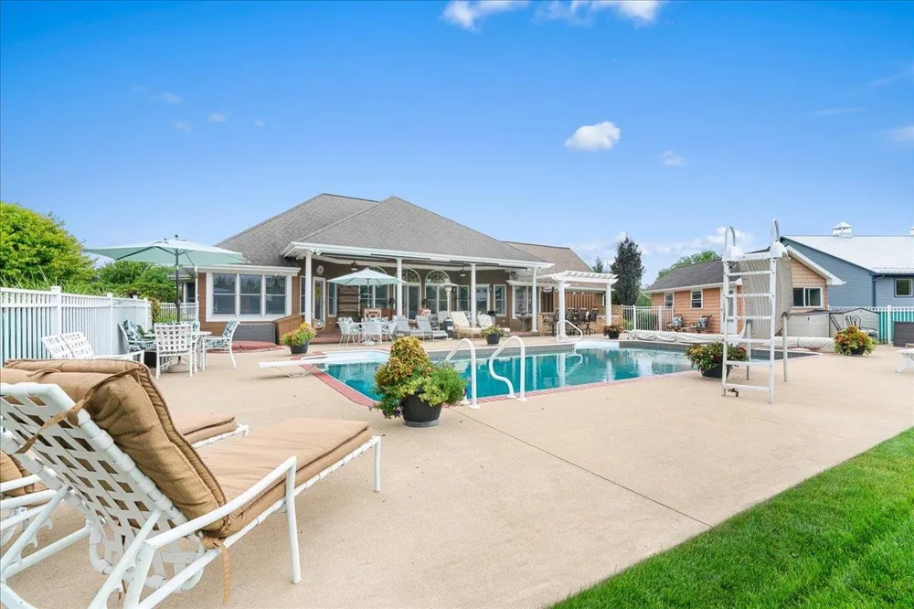 1851 Chipman Road Owosso Charter Township, MI 48867