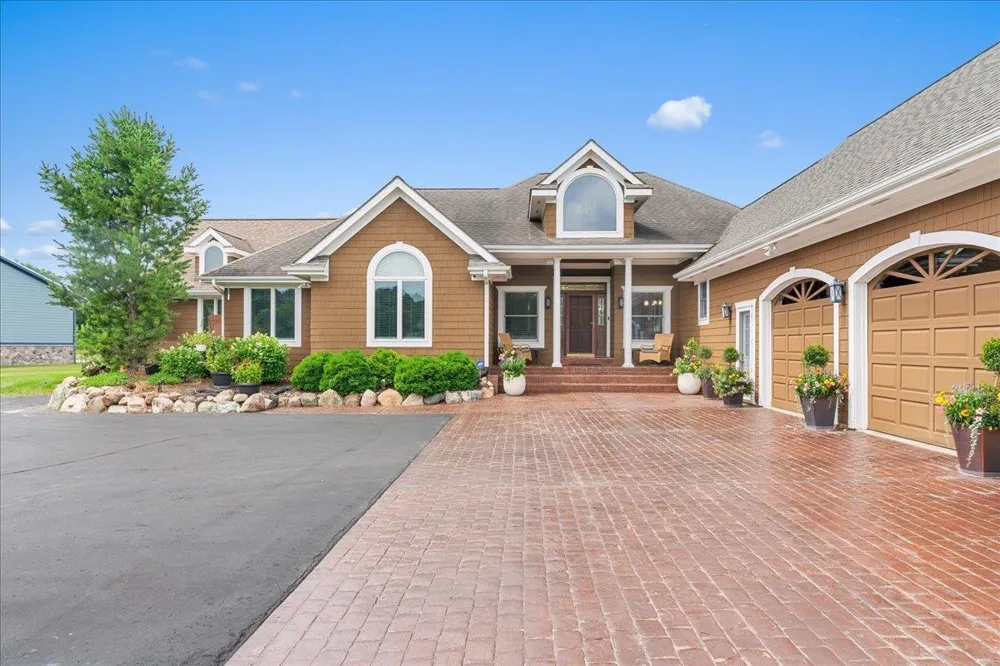 1851 Chipman Road Owosso Charter Township, MI 48867