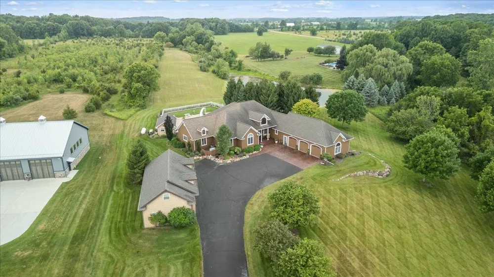1851 Chipman Road Owosso Charter Township, MI 48867