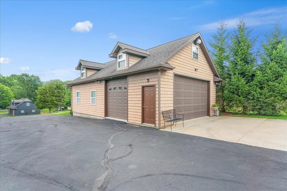 1851 Chipman Road Owosso Charter Township, MI 48867