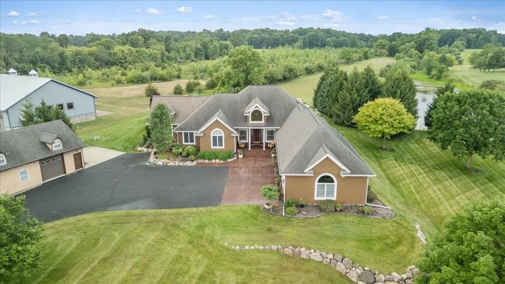 1851 Chipman Road Owosso Charter Township, MI 48867