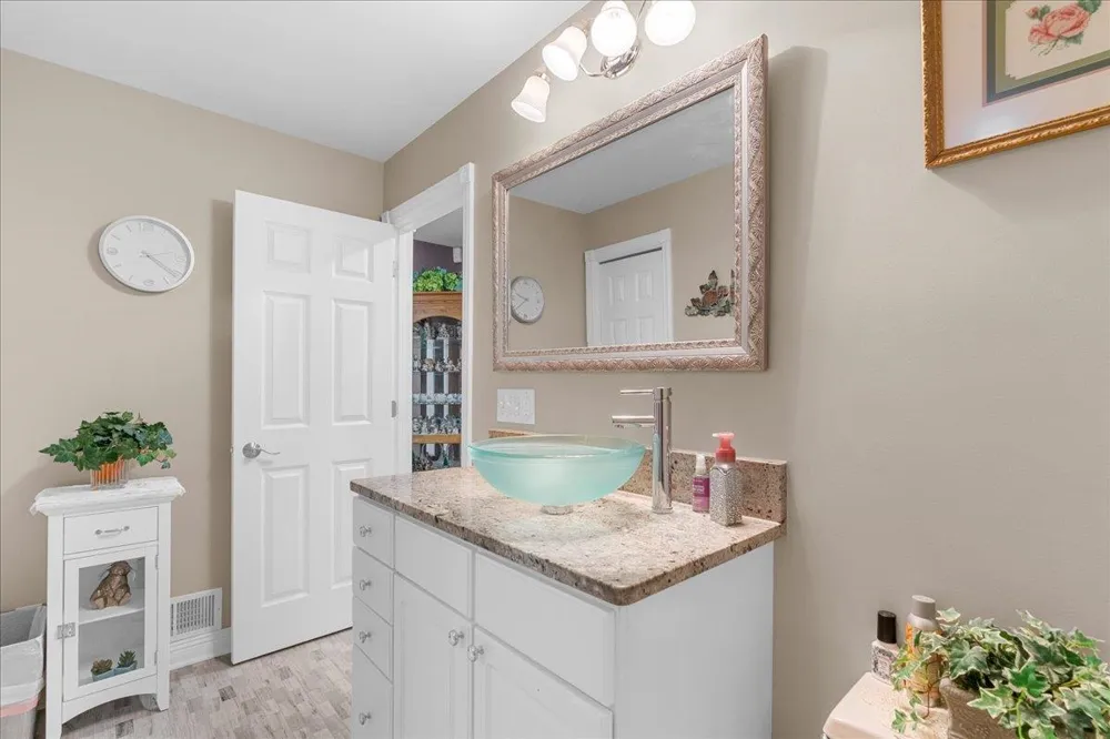 1851 Chipman Road Owosso Charter Township, MI 48867