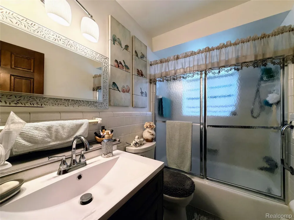 26965 Milford Road #38 Lyon Charter Township, MI 48178