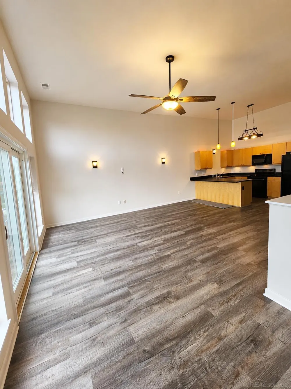 66 Clinton Street Mt Clemens City, MI 48043