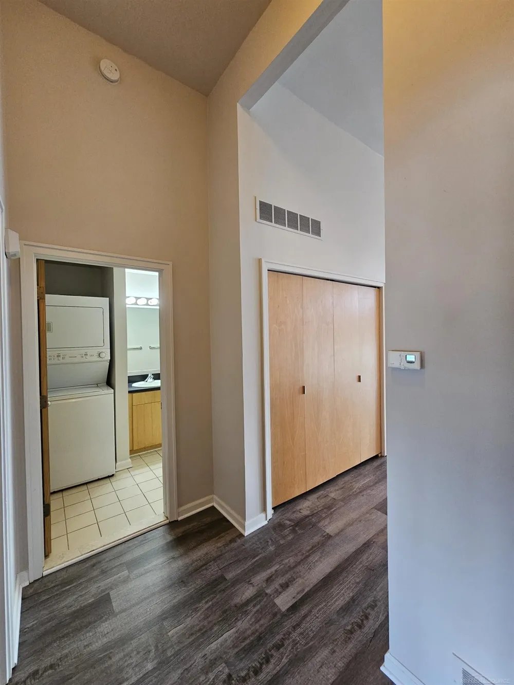 66 Clinton Street Mt Clemens City, MI 48043