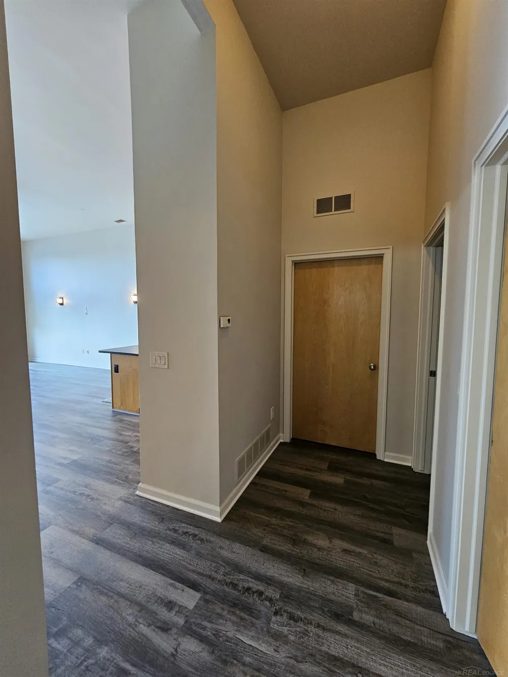 66 Clinton Street Mt Clemens City, MI 48043