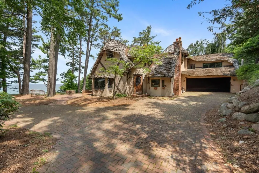 13987 Division Street Charlevoix Township, MI 49720