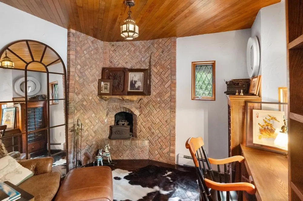 13987 Division Street Charlevoix Township, MI 49720
