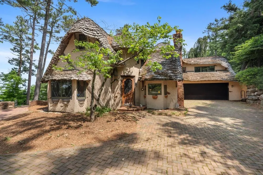 13987 Division Street Charlevoix Township, MI 49720