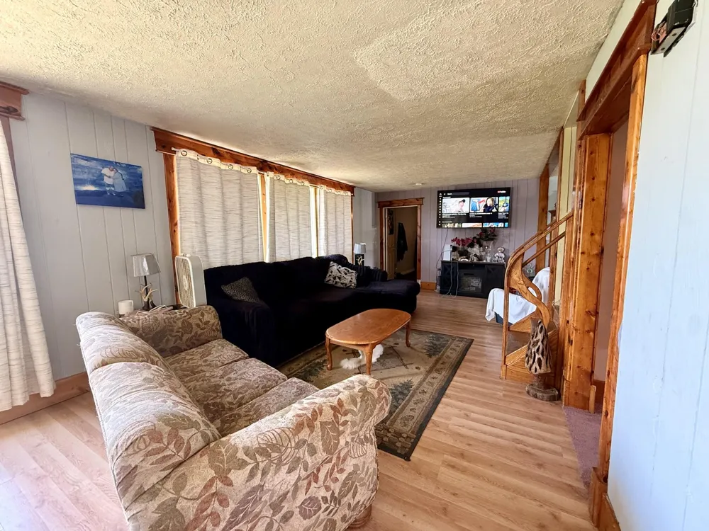 8565 S Mount Hope Road Bloomer Township, MI 48811