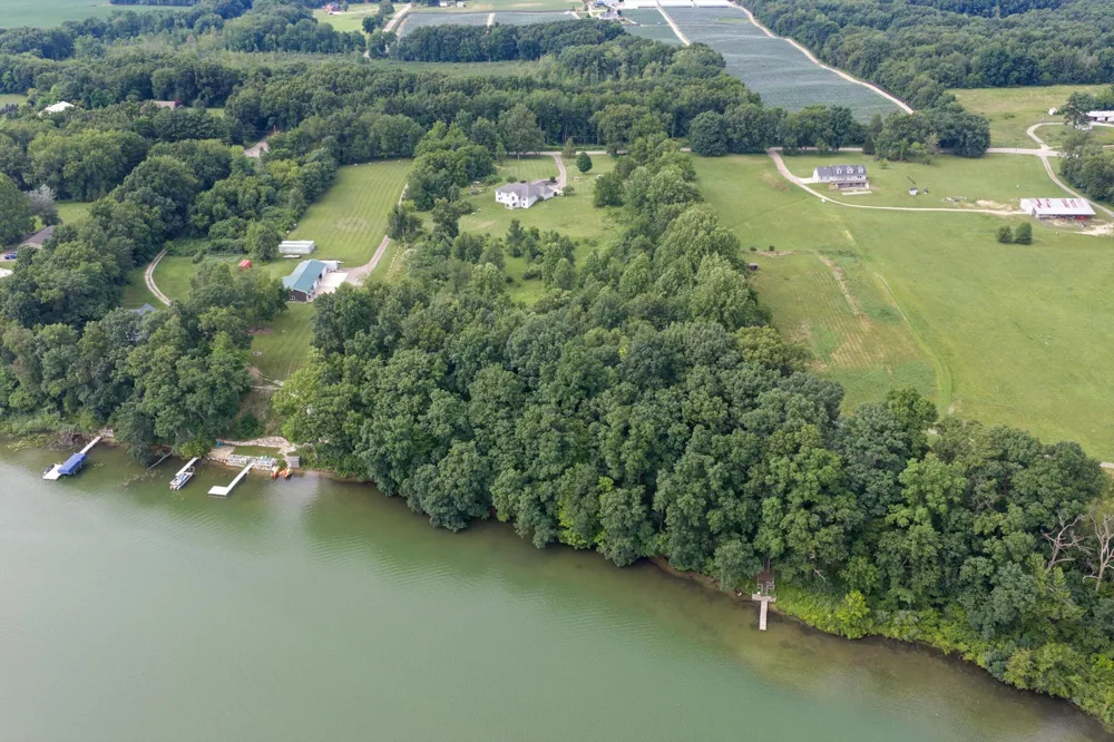 17883 Paradise Lake Calvin Township, MI 49095