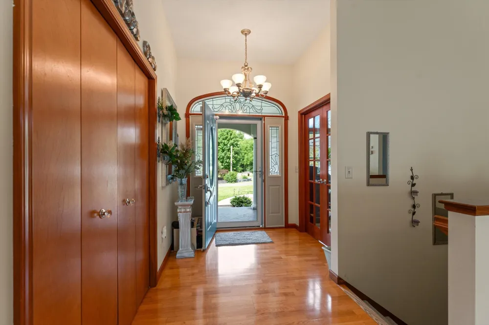 17883 Paradise Lake Calvin Township, MI 49095