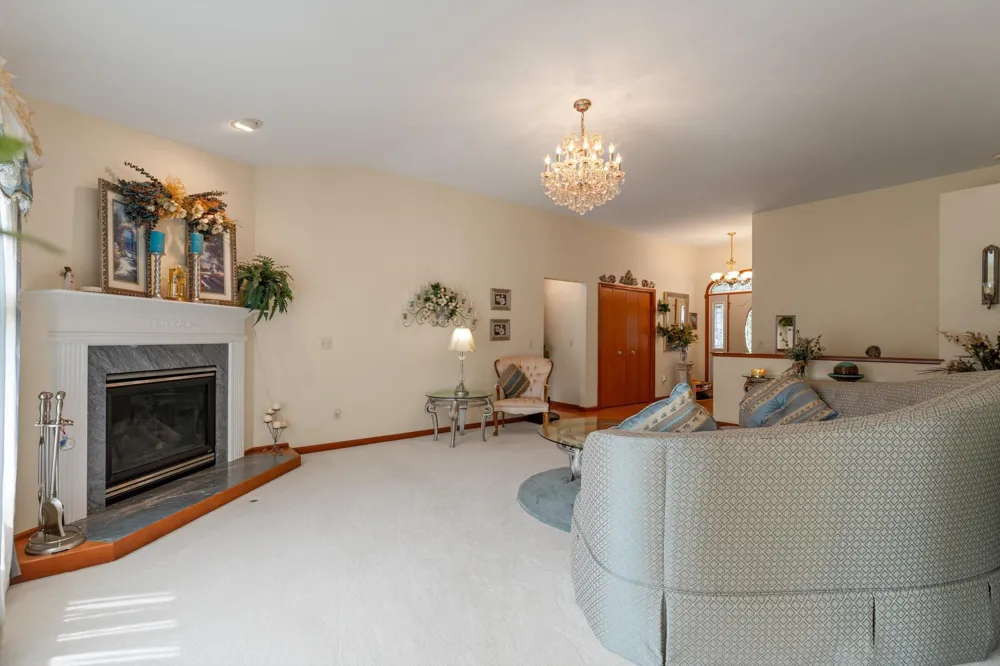 17883 Paradise Lake Calvin Township, MI 49095