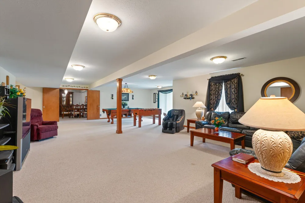 17883 Paradise Lake Calvin Township, MI 49095