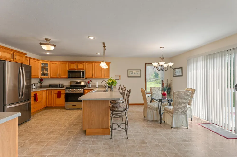 17883 Paradise Lake Calvin Township, MI 49095