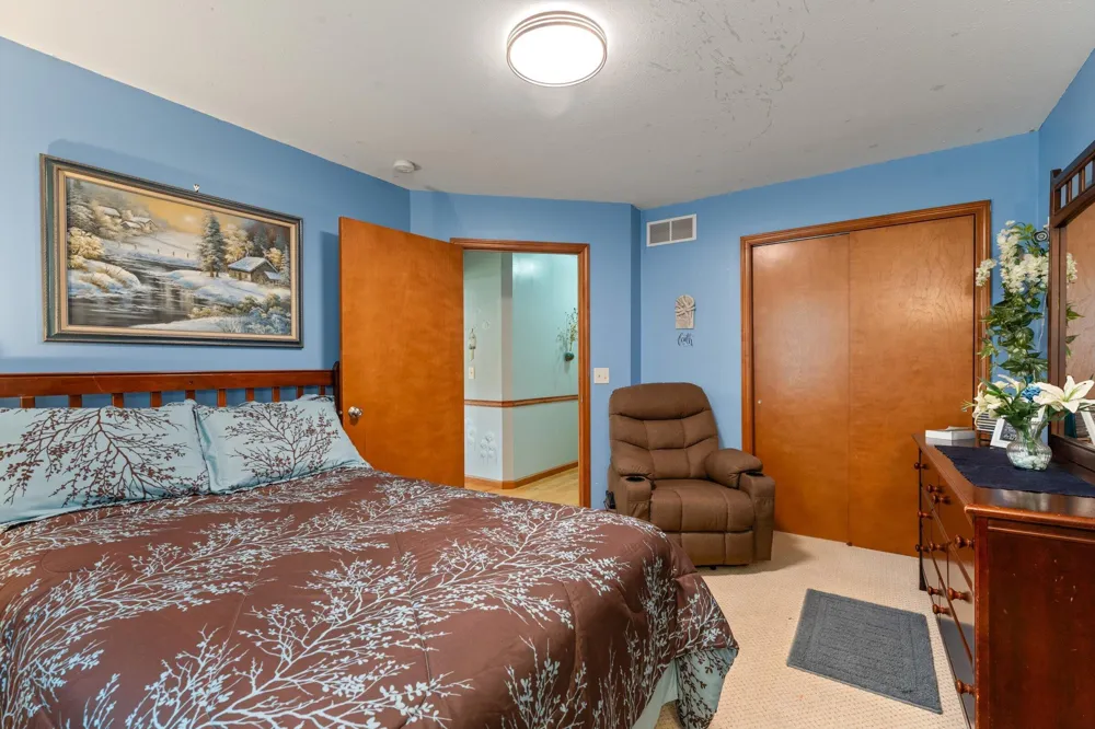 17883 Paradise Lake Calvin Township, MI 49095