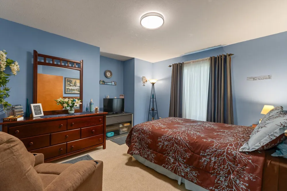 17883 Paradise Lake Calvin Township, MI 49095