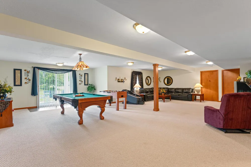 17883 Paradise Lake Calvin Township, MI 49095