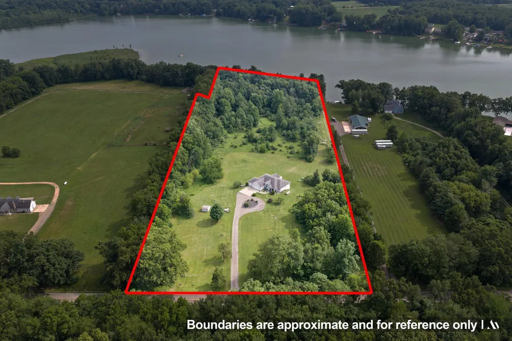 17883 Paradise Lake Calvin Township, MI 49095