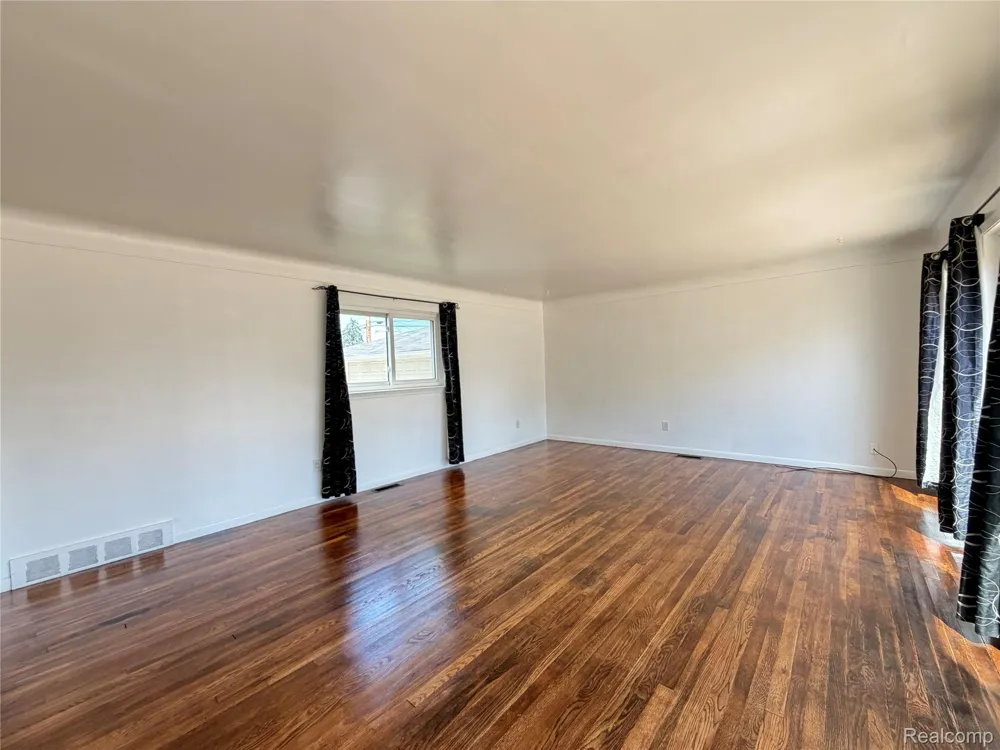 1861 Grange Road Trenton City, MI 48183
