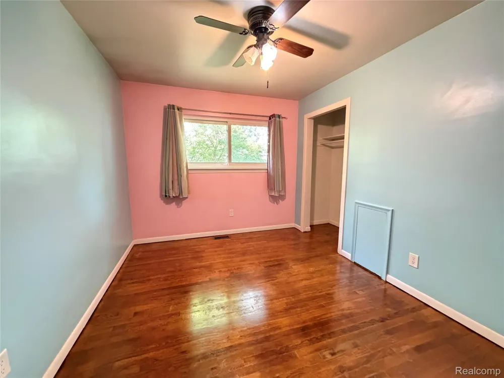 1861 Grange Road Trenton City, MI 48183