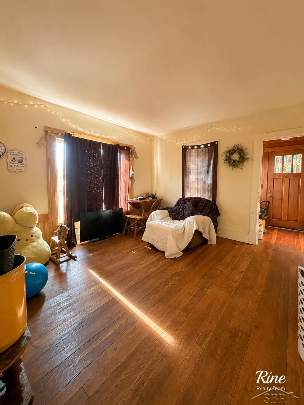 42 W Main Street Mayville Village, MI 48744