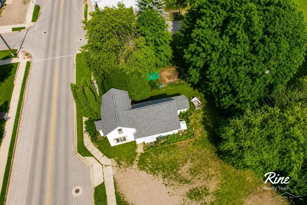 42 W Main Street Mayville Village, MI 48744