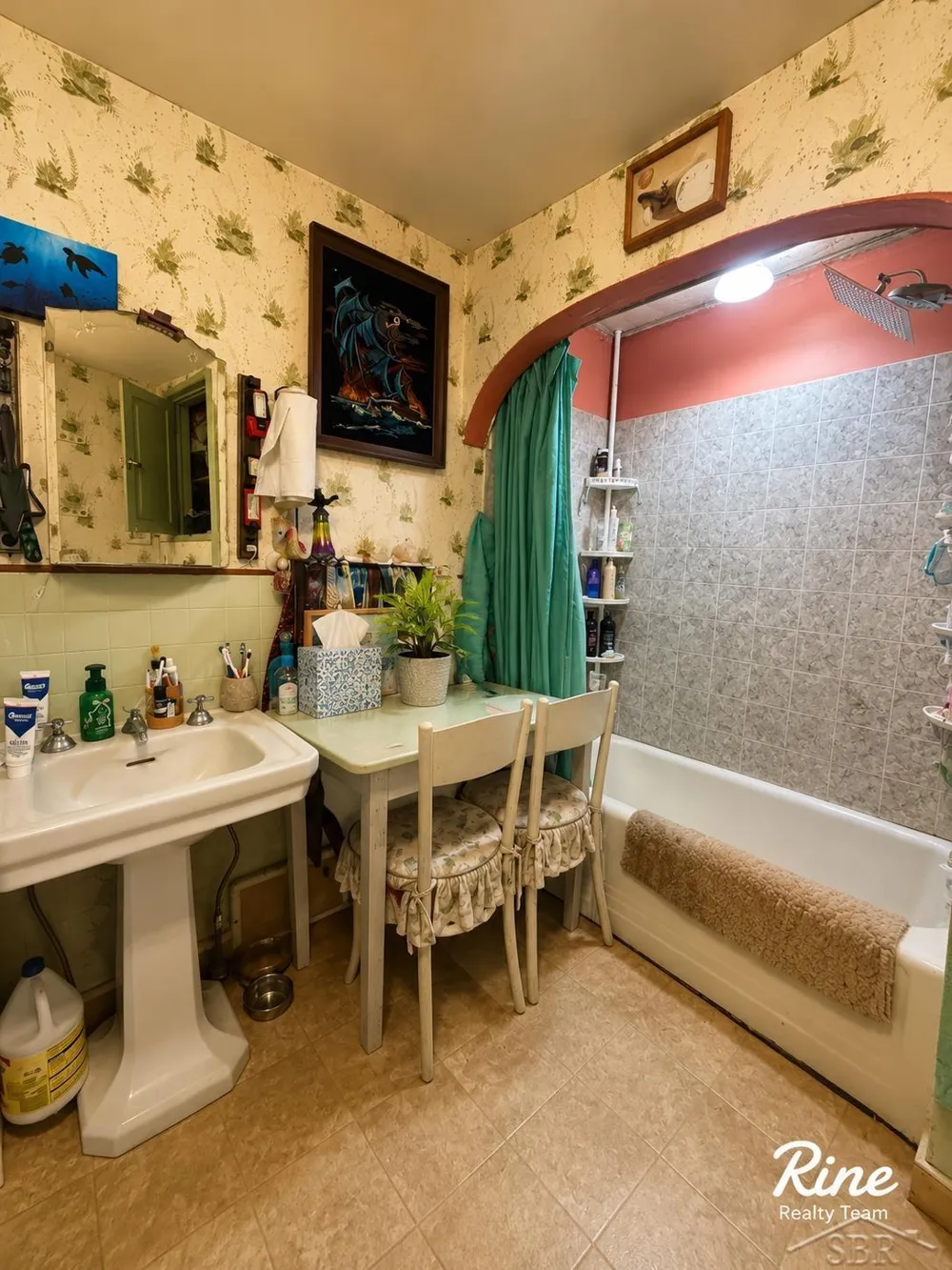 42 W Main Street Mayville Village, MI 48744