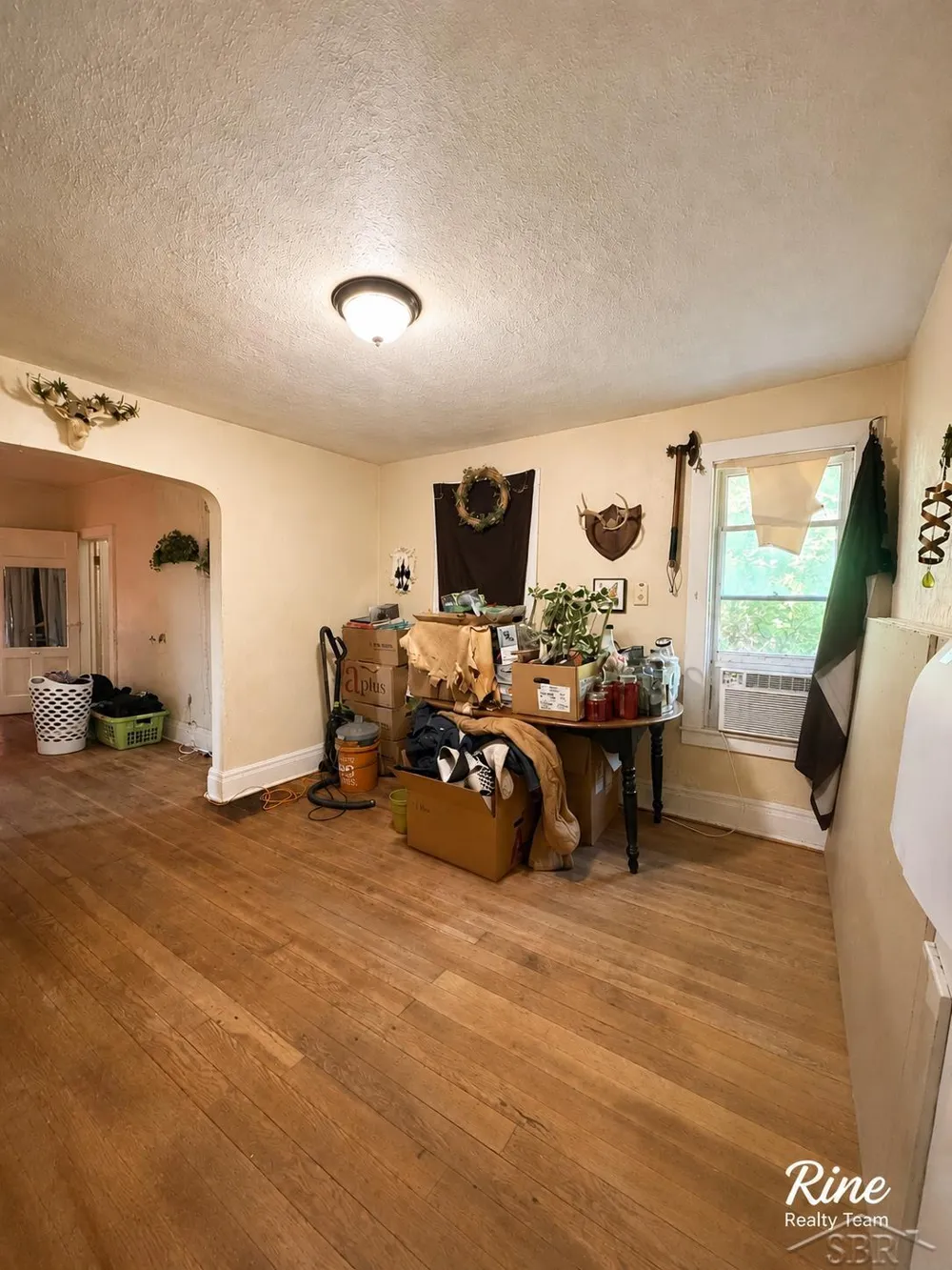 42 W Main Street Mayville Village, MI 48744