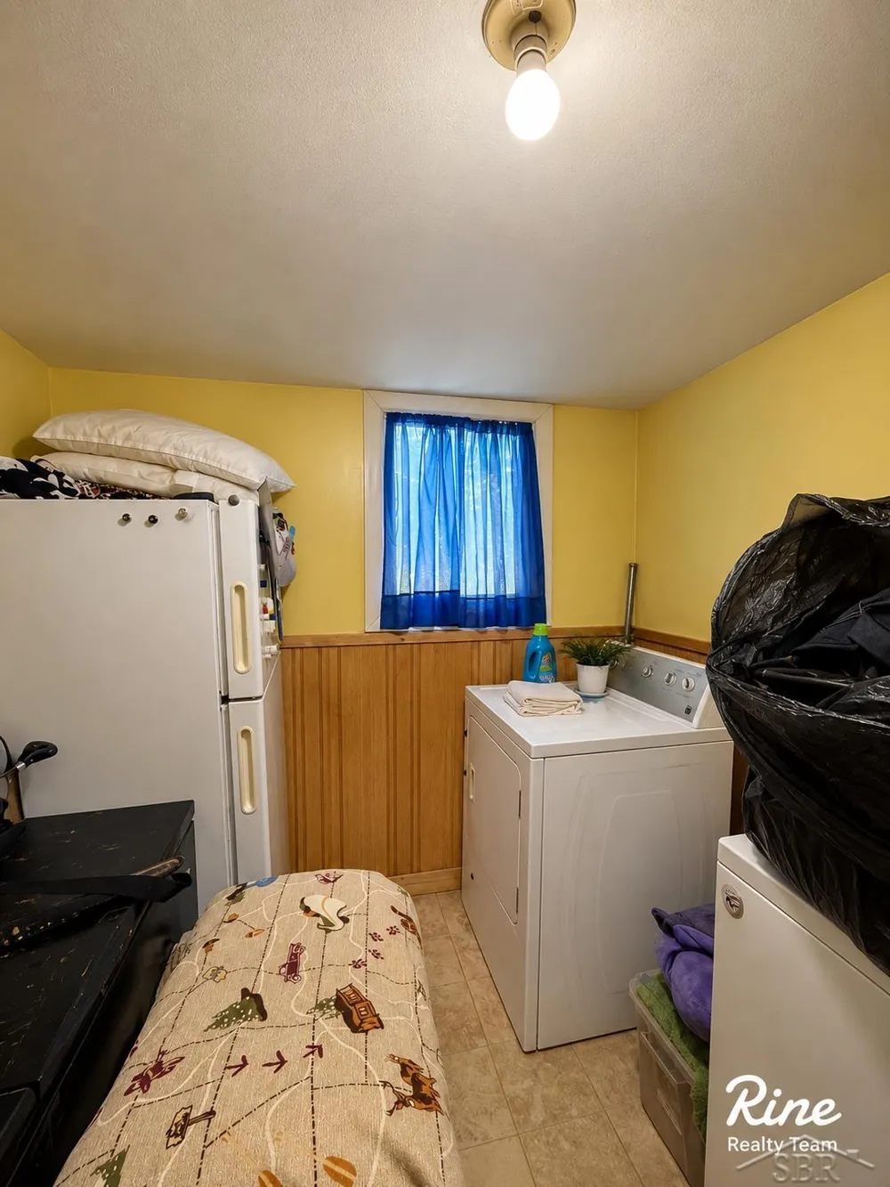 42 W Main Street Mayville Village, MI 48744