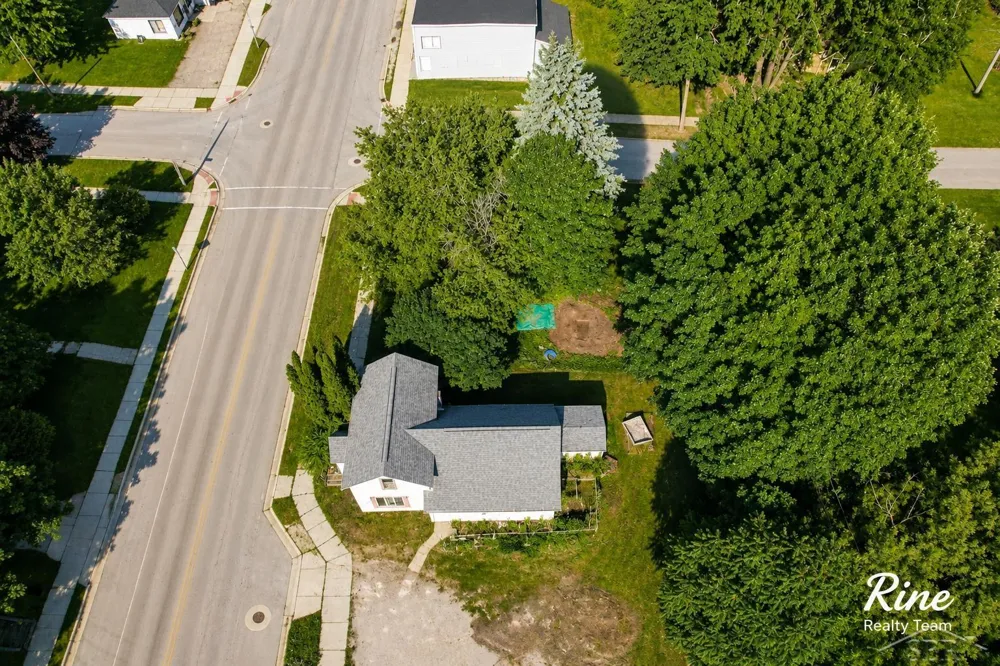 42 W Main Street Mayville Village, MI 48744
