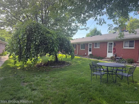 3875 Devon Road #Unit # 9