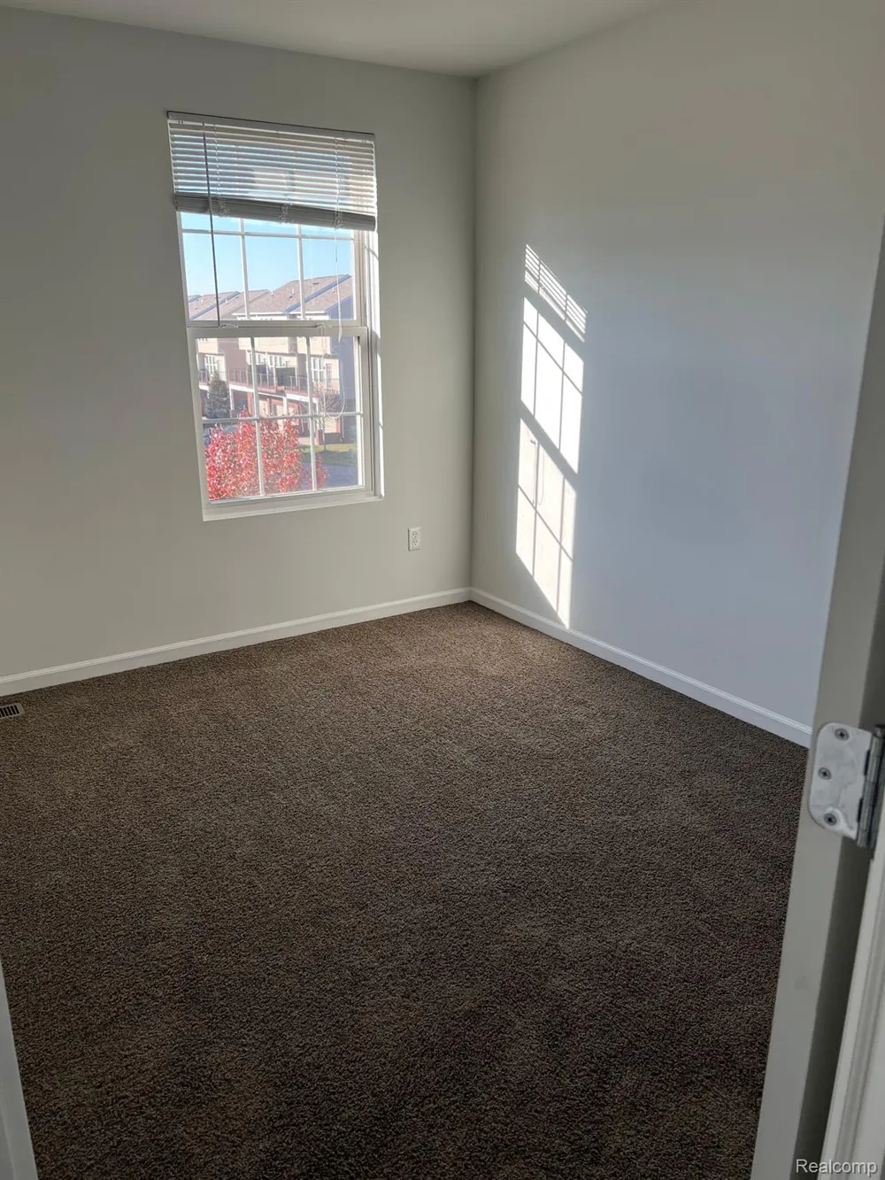 44525 Gwinnett Loop Novi City, MI 48377
