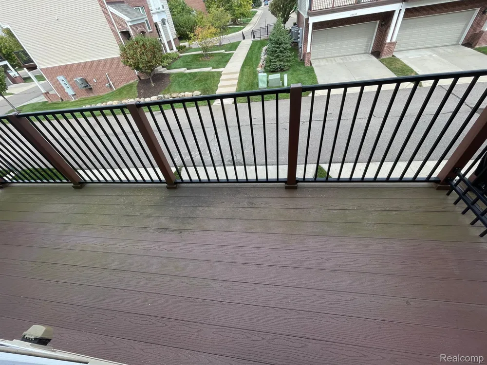 44525 Gwinnett Loop Novi City, MI 48377