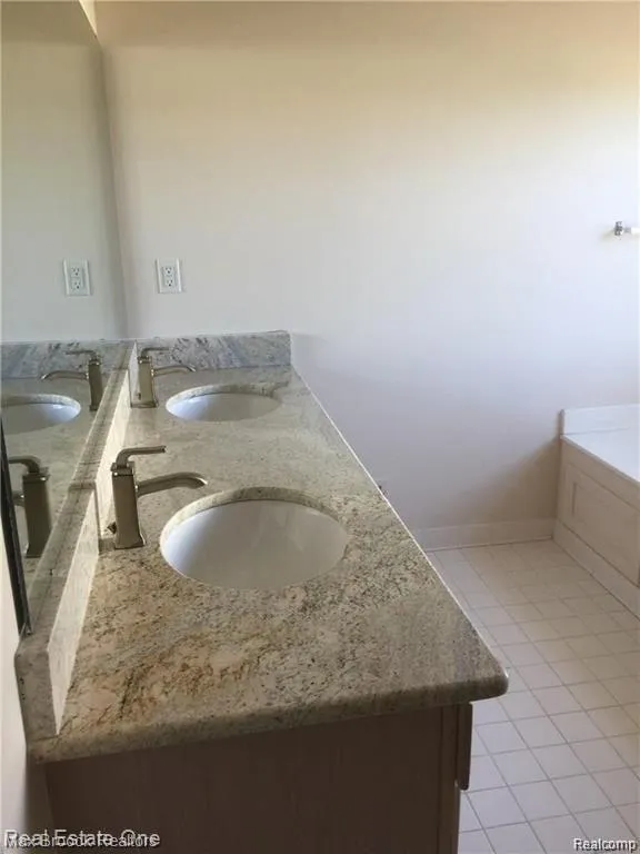 21716 LYON TRAIL Lyon Charter Township, MI 48178