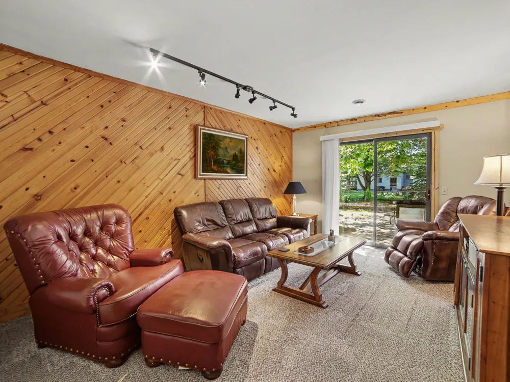 1615 Havenga Street Laketon Township, MI 49445